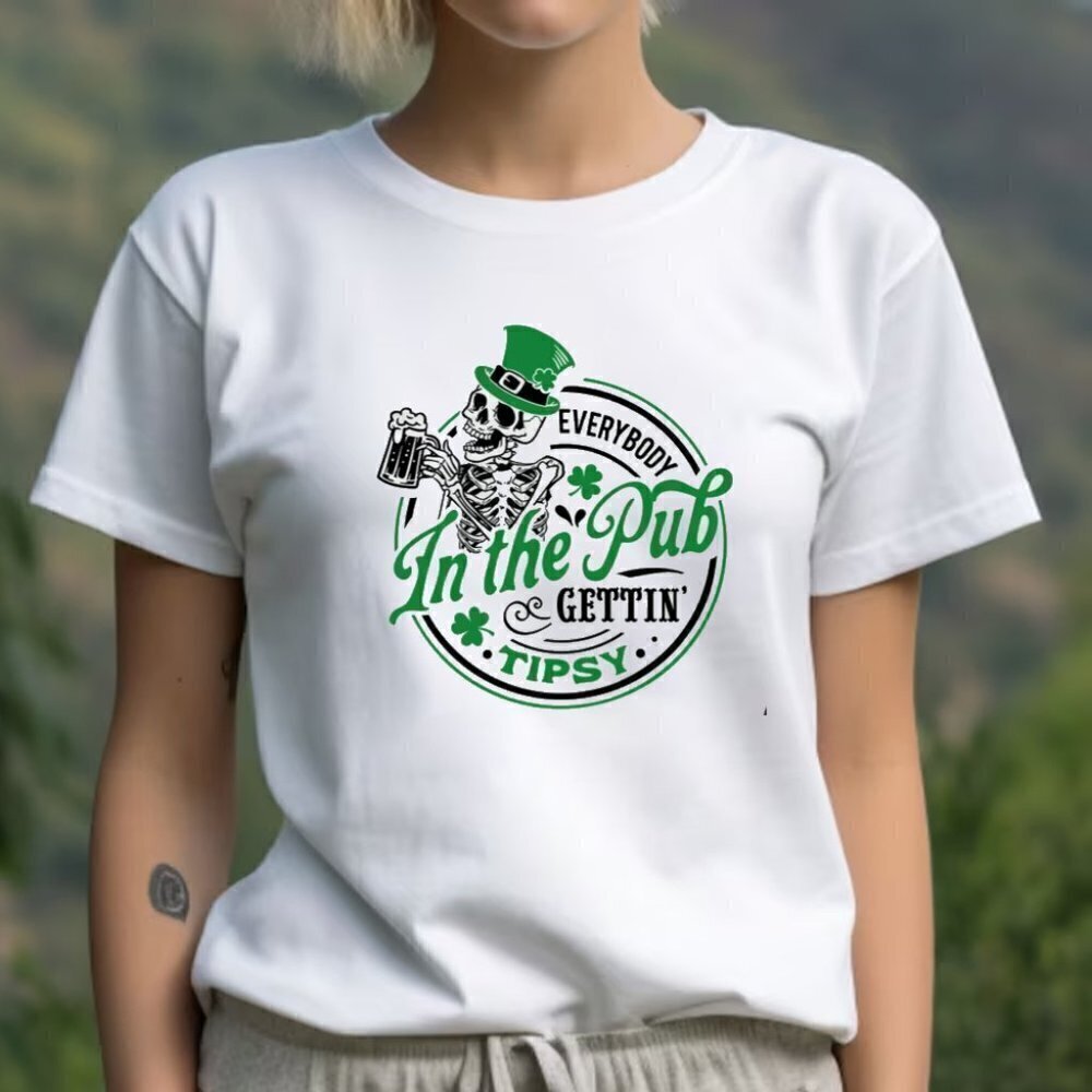 St Patricks Day Pub Getting Tipsy Funny Unisex T-Shirt